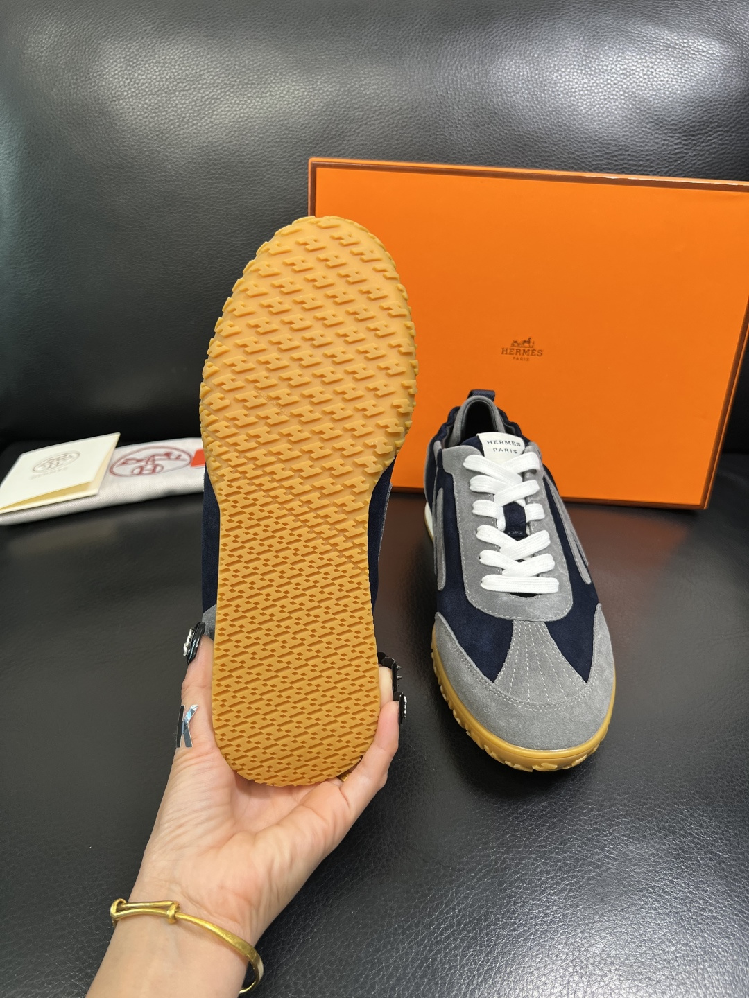 Hermes 高品质 顶级工艺品 爱马仕 专柜同步发售原厂配置，意大利进口原版牛皮面料，高品质拼接工艺，