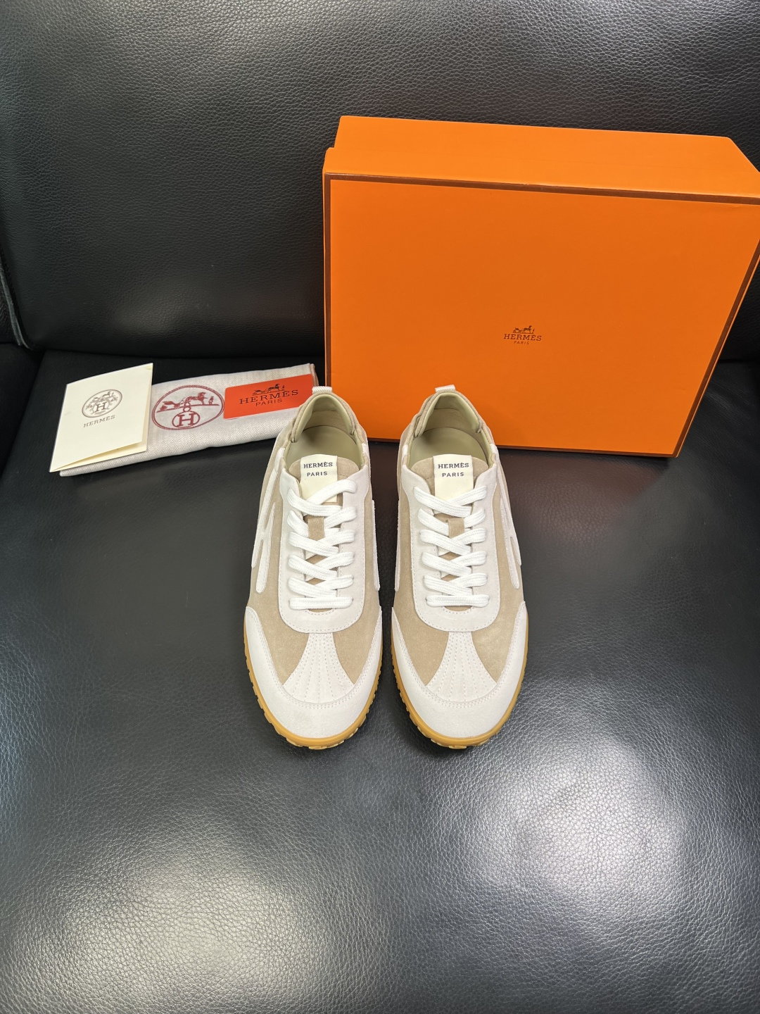 Hermes 高品质 顶级工艺品 爱马仕 专柜同步发售原厂配置，意大利进口原版牛皮面料，高品质拼接工艺，