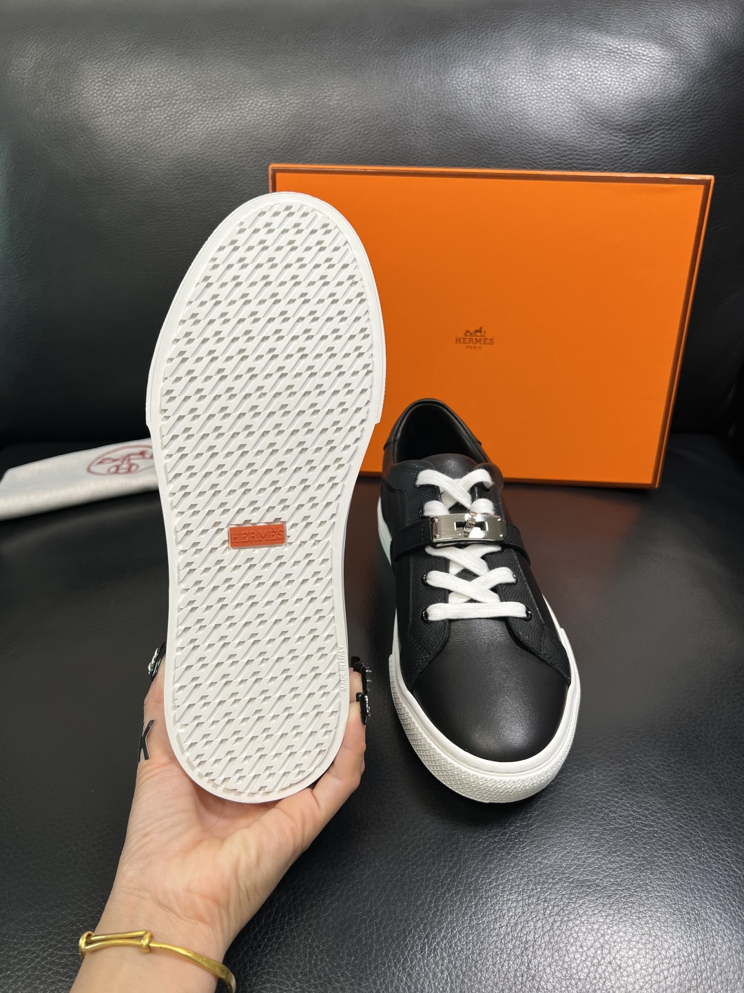 Hermes 高品质 顶级工艺品 爱马仕 专柜同步发售原厂配置，意大利进口原版牛皮面料，高品质拼接工艺，