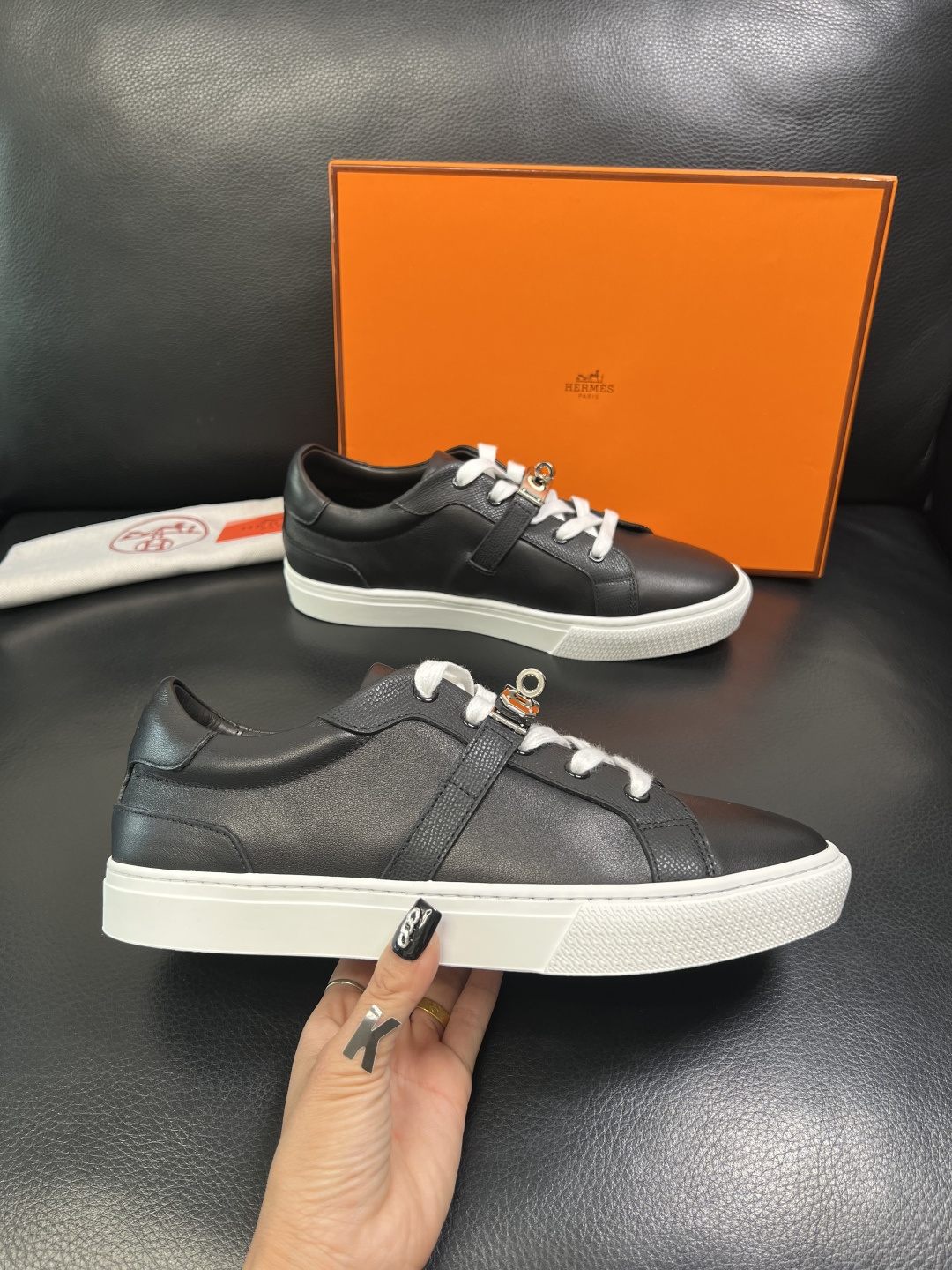 Hermes 高品质 顶级工艺品 爱马仕 专柜同步发售原厂配置，意大利进口原版牛皮面料，高品质拼接工艺，