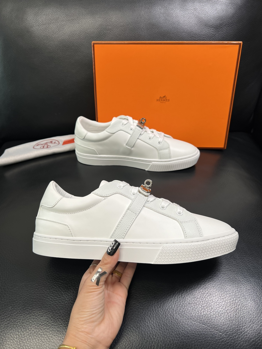 Hermes 高品质 顶级工艺品 爱马仕 专柜同步发售原厂配置，意大利进口原版牛皮面料，高品质拼接工艺，