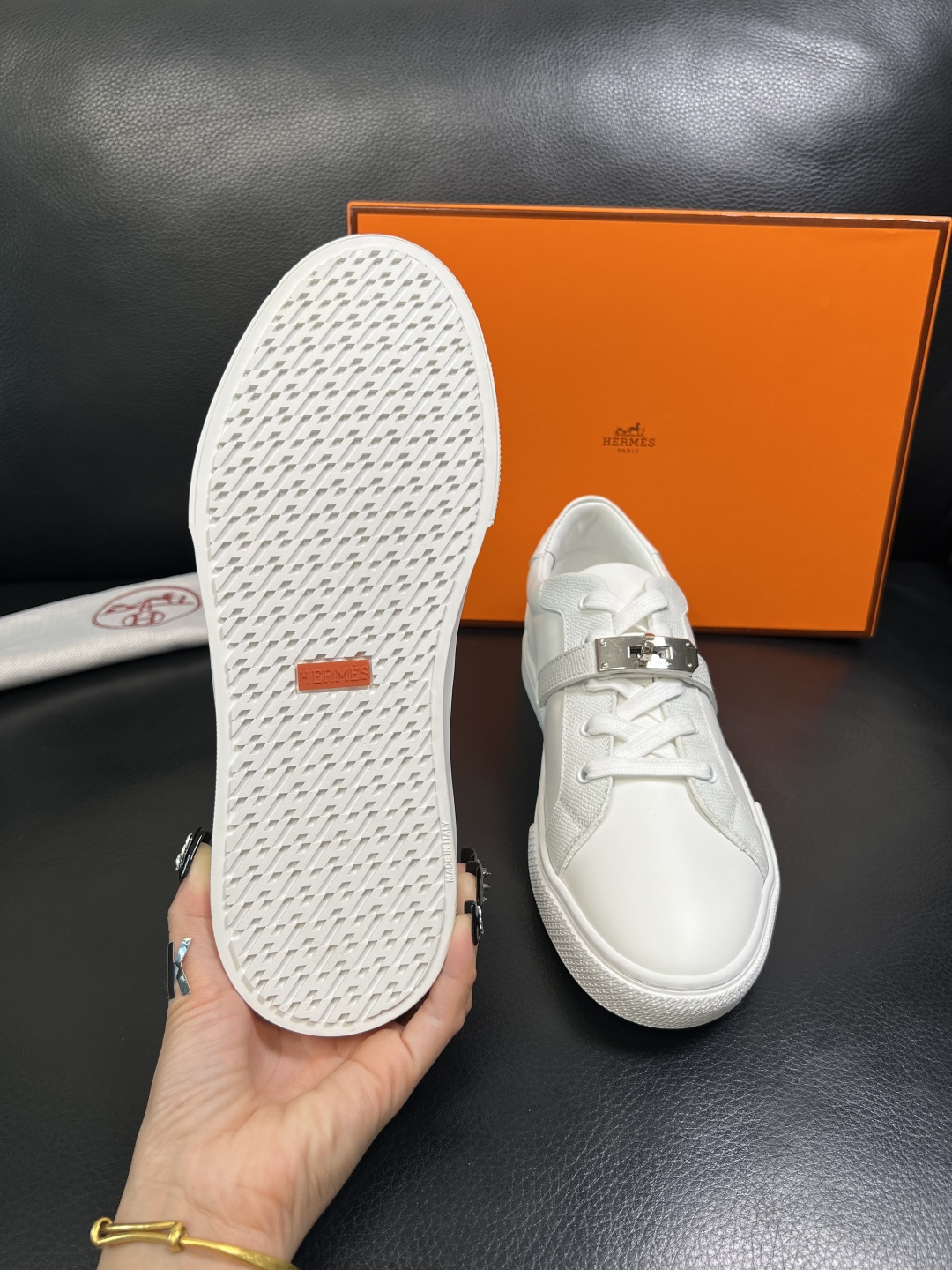 Hermes 高品质 顶级工艺品 爱马仕 专柜同步发售原厂配置，意大利进口原版牛皮面料，高品质拼接工艺，