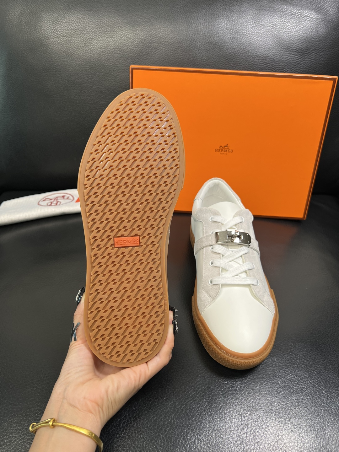 Hermes 高品质 顶级工艺品 爱马仕 专柜同步发售原厂配置，意大利进口原版牛皮面料，高品质拼接工艺，