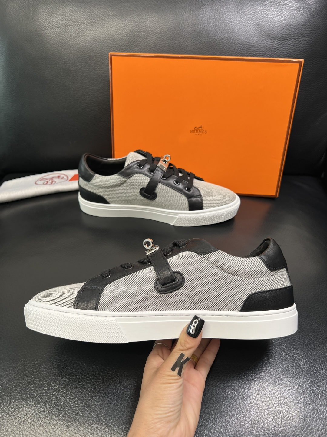 Hermes 高品质 顶级工艺品 爱马仕 专柜同步发售原厂配置，意大利进口原版牛皮面料，高品质拼接工艺，