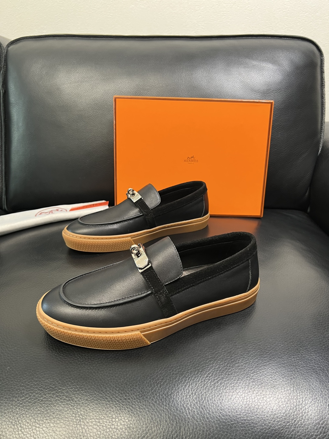 Hermes 高品质 顶级工艺品 爱马仕 专柜同步发售原厂配置，意大利进口原版牛皮面料，高品质拼接工艺，