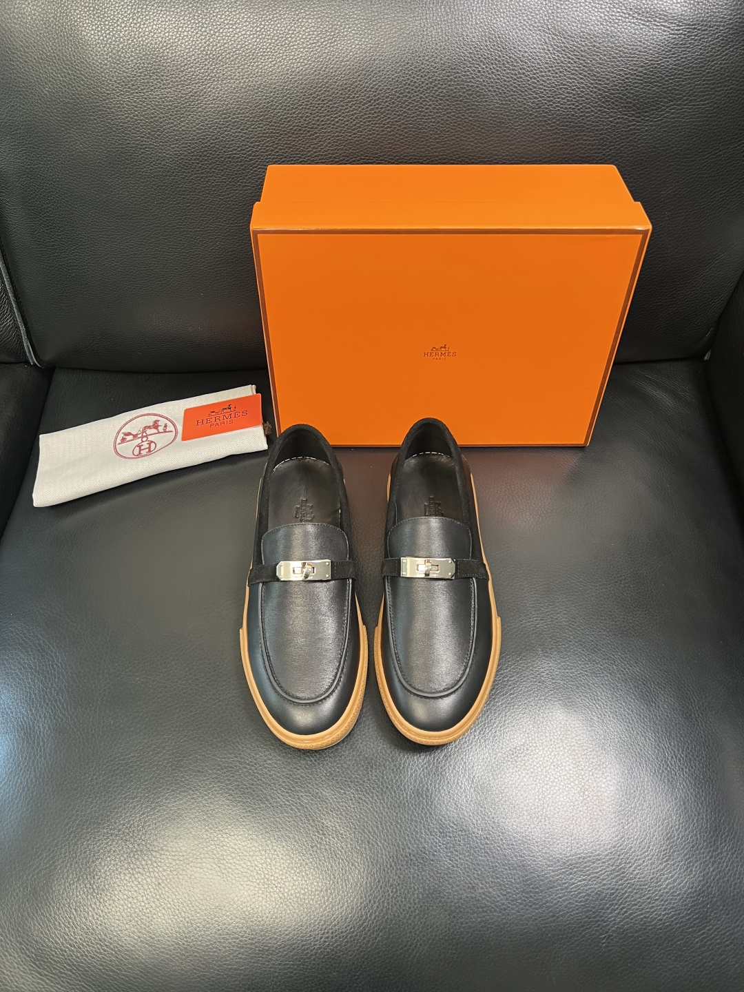 Hermes 高品质 顶级工艺品 爱马仕 专柜同步发售原厂配置，意大利进口原版牛皮面料，高品质拼接工艺，