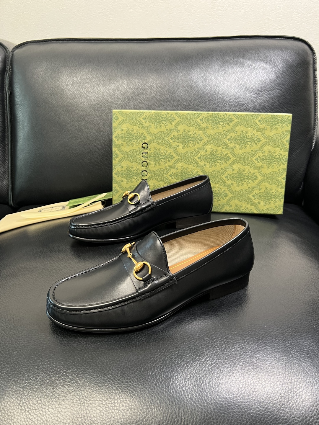 Gucci 顶级工艺品 古奇 皮鞋系列专柜同步 原厂配置，意大利进口原版牛皮，进口水染牛里 ，鞋底：原厂