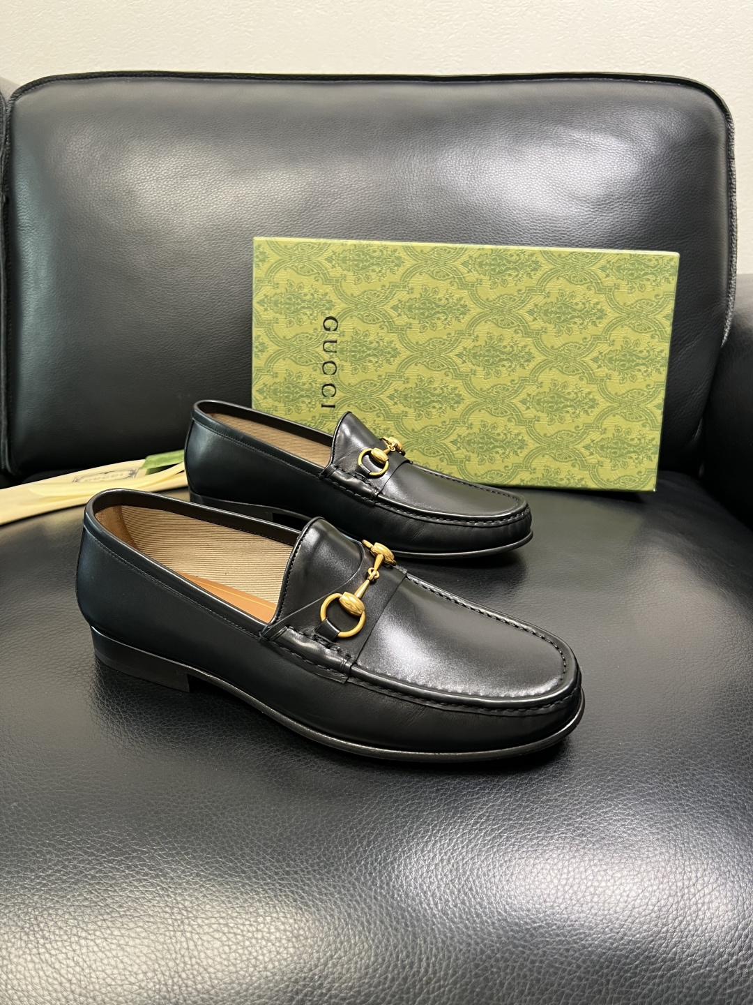 Gucci 顶级工艺品 古奇 皮鞋系列专柜同步 原厂配置，意大利进口原版牛皮，进口水染牛里 ，鞋底：原厂