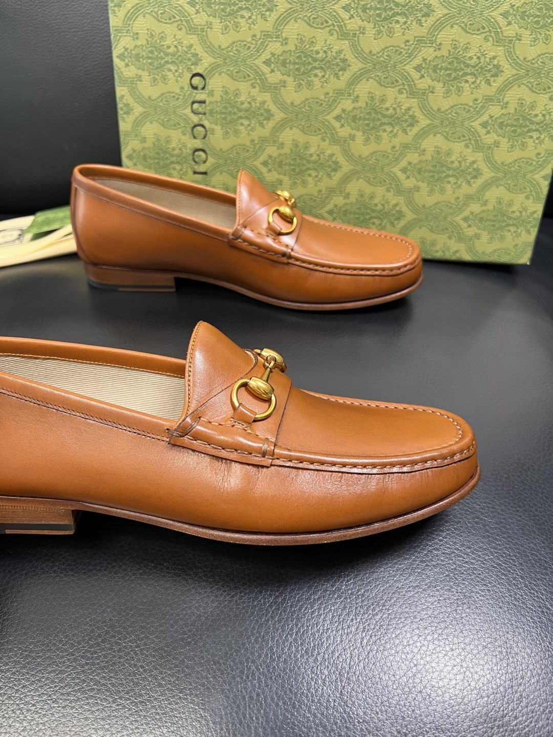 Gucci 顶级工艺品 古奇 皮鞋系列专柜同步 原厂配置，意大利进口原版牛皮，进口水染牛里 ，鞋底：原厂