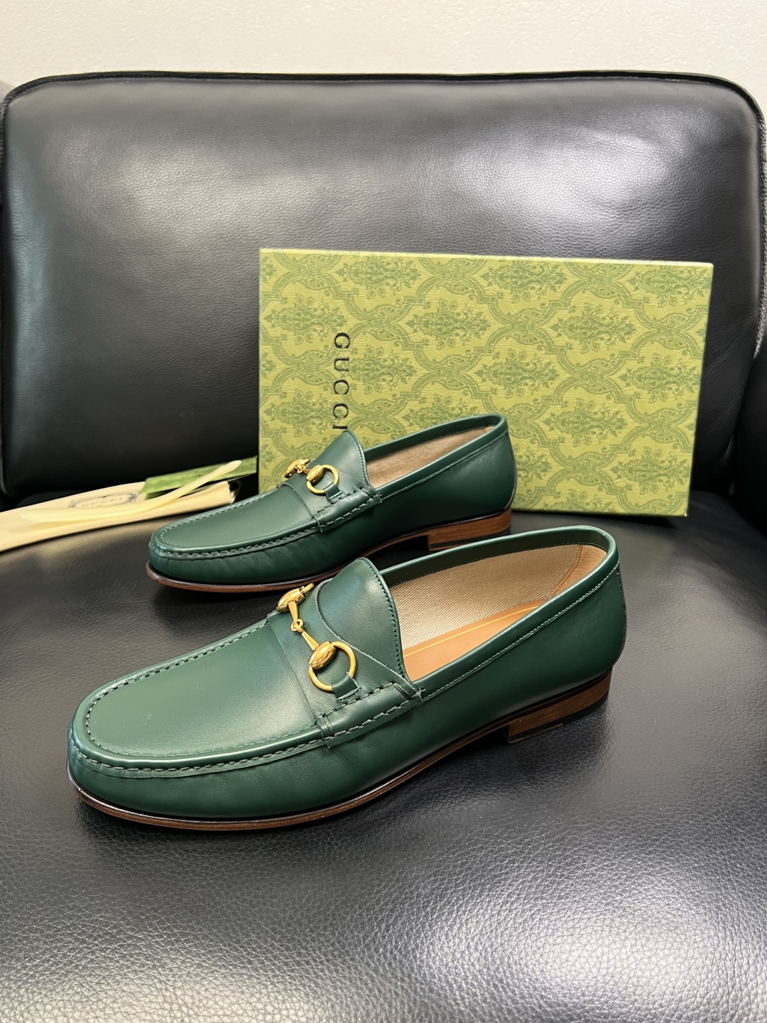 Gucci 顶级工艺品 古奇 皮鞋系列专柜同步 原厂配置，意大利进口原版牛皮，进口水染牛里 ，鞋底：原厂