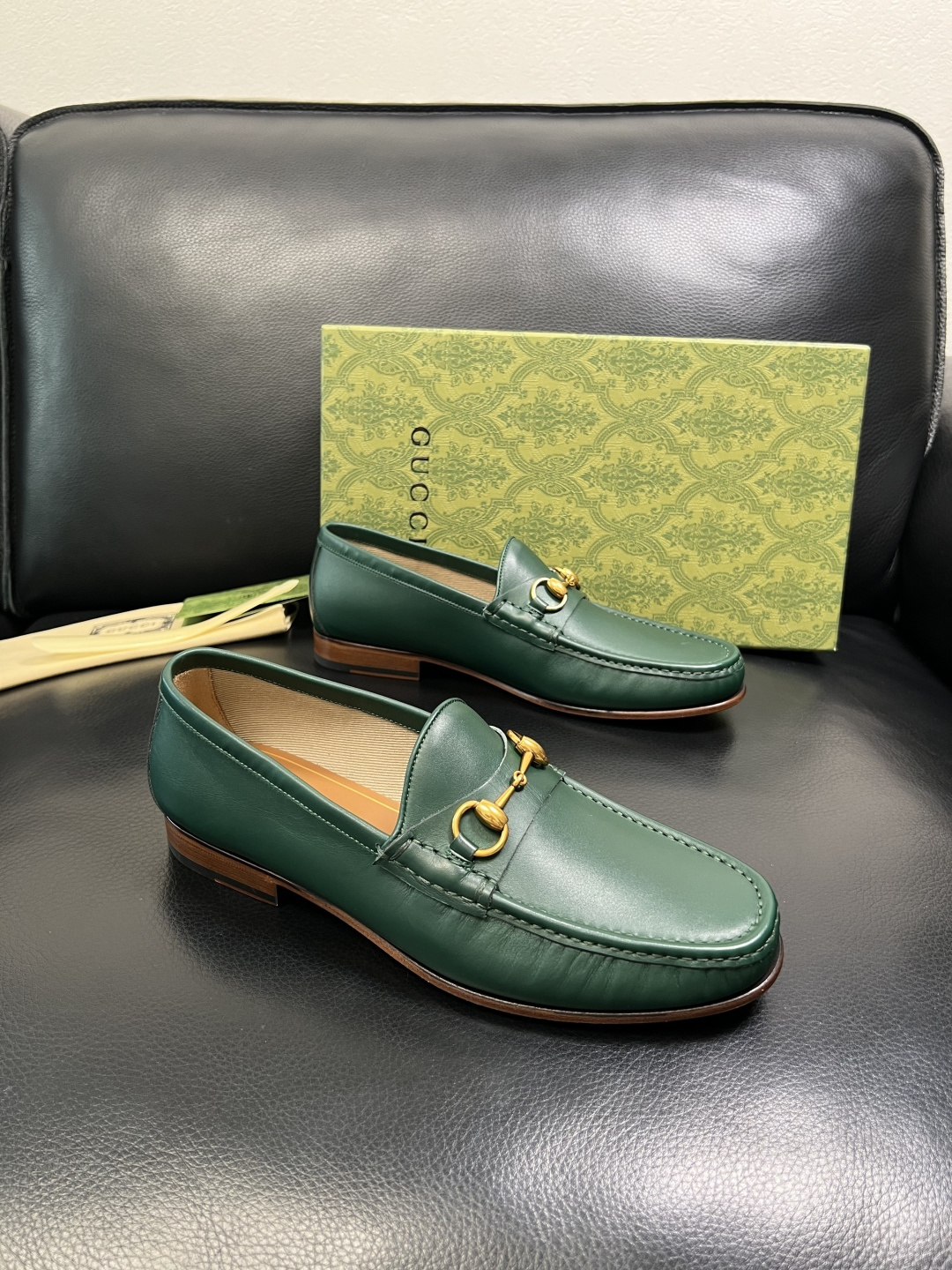 Gucci 顶级工艺品 古奇 皮鞋系列专柜同步 原厂配置，意大利进口原版牛皮，进口水染牛里 ，鞋底：原厂