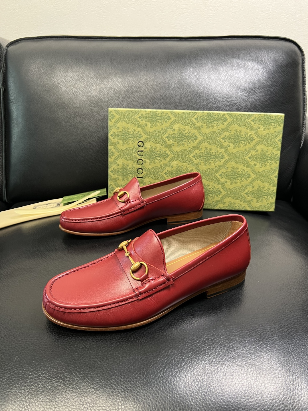 Gucci 顶级工艺品 古奇 皮鞋系列专柜同步 原厂配置，意大利进口原版牛皮，进口水染牛里 ，鞋底：原厂