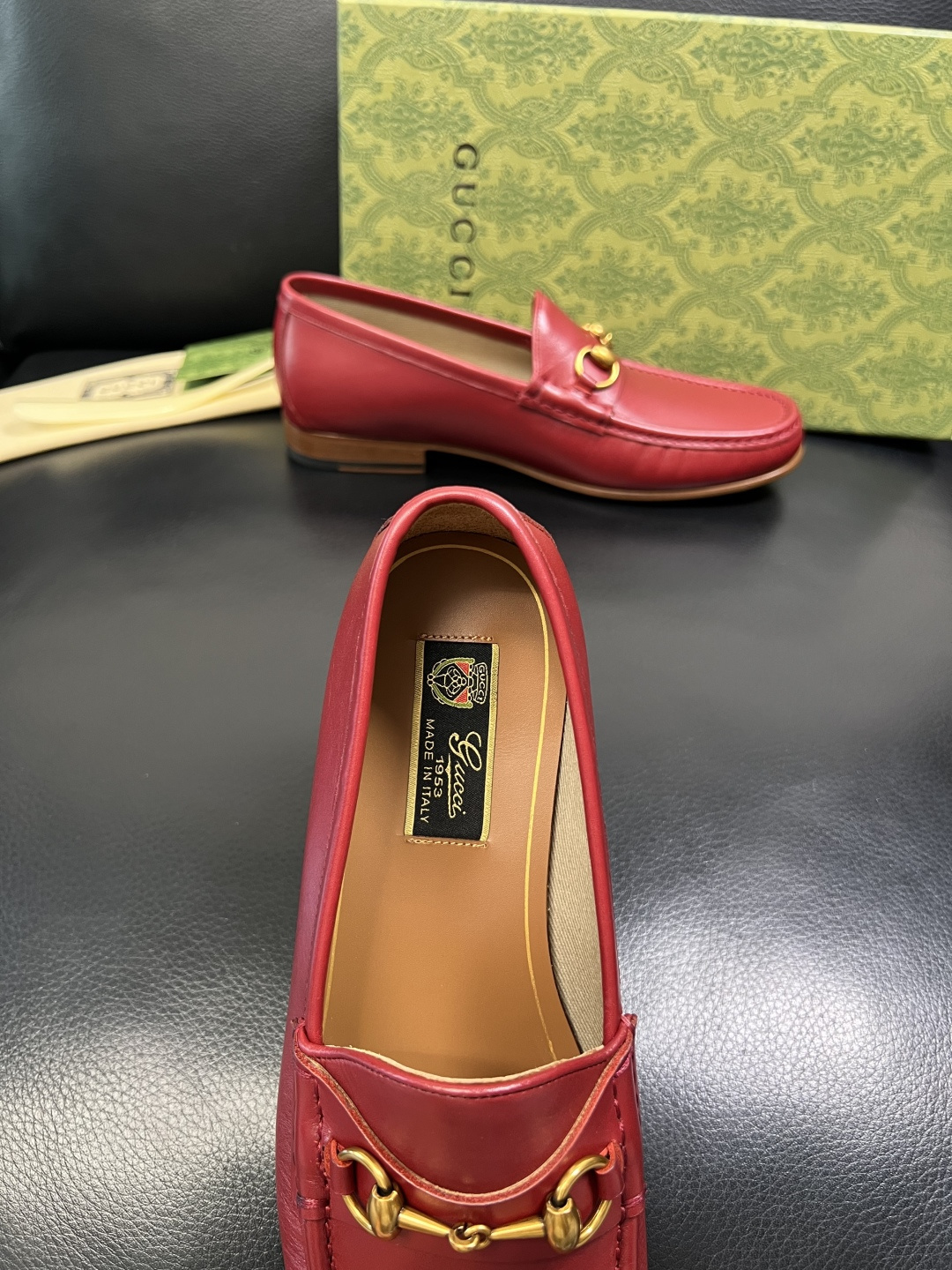Gucci 顶级工艺品 古奇 皮鞋系列专柜同步 原厂配置，意大利进口原版牛皮，进口水染牛里 ，鞋底：原厂