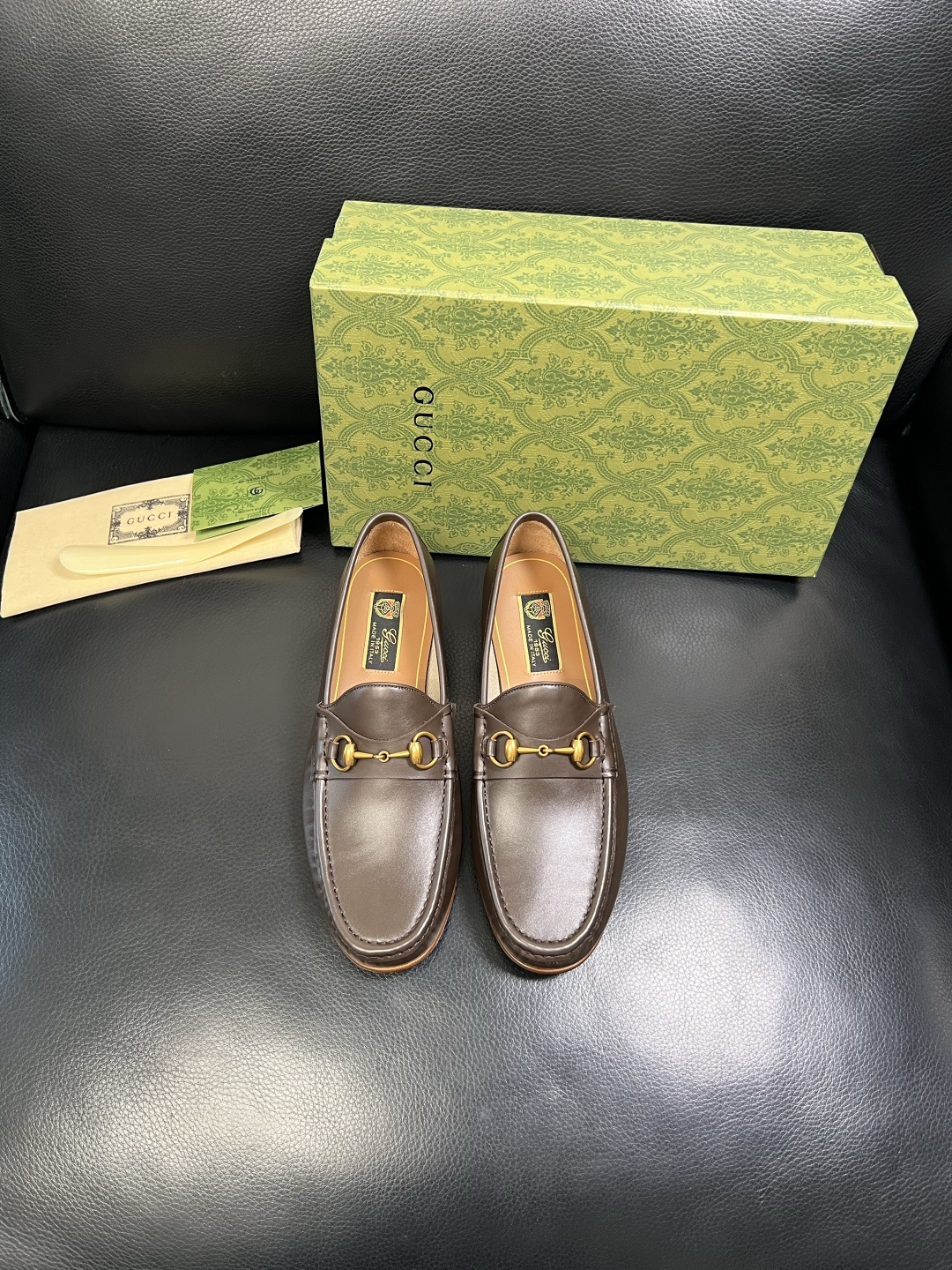 Gucci 顶级工艺品 古奇 皮鞋系列专柜同步 原厂配置，意大利进口原版牛皮，进口水染牛里 ，鞋底：原厂