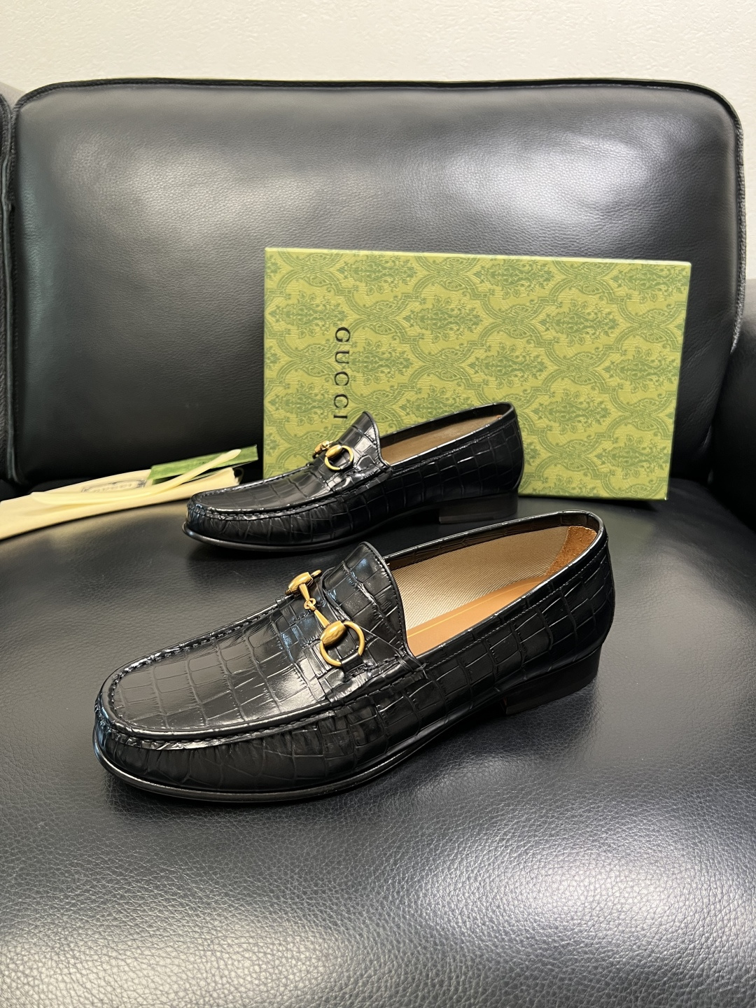 Gucci 顶级工艺品 古奇 皮鞋系列专柜同步 原厂配置，意大利进口原版牛皮，进口水染牛里 ，鞋底：原厂