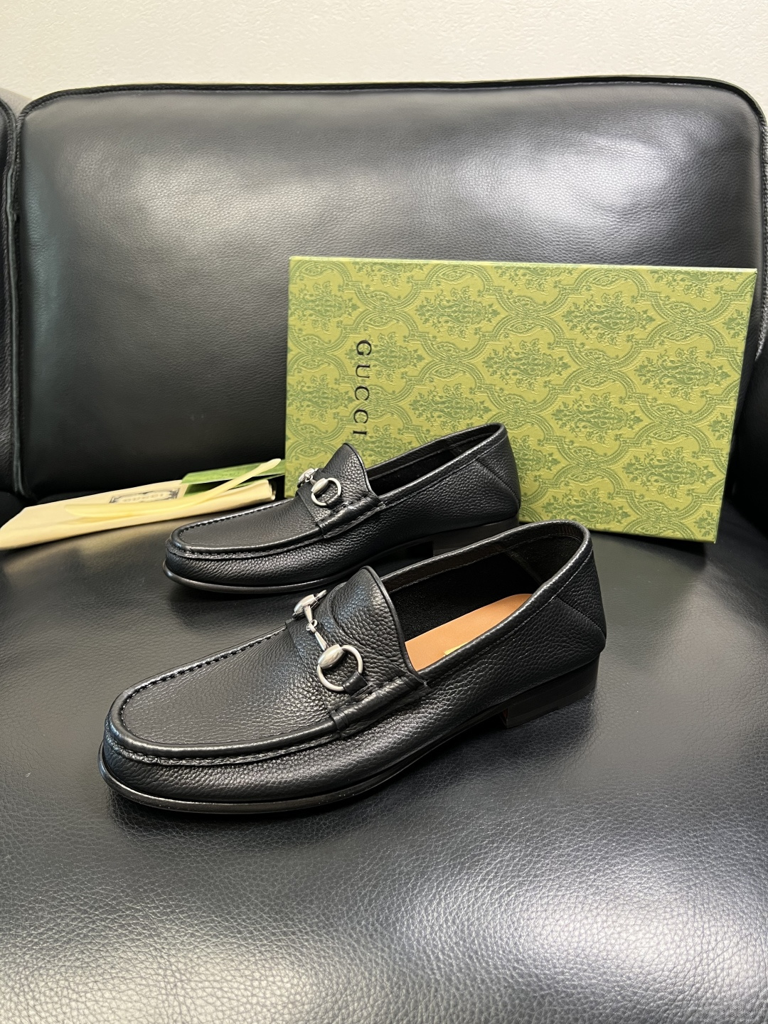 Gucci 顶级工艺品 古奇 皮鞋系列专柜同步 原厂配置，意大利进口原版牛皮，进口水染牛里 ，鞋底：原厂