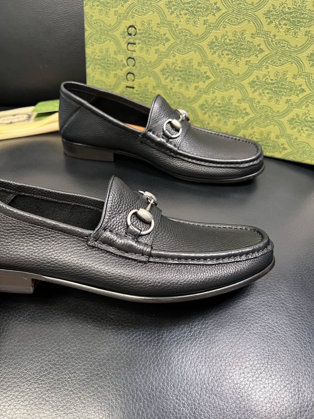 Gucci 顶级工艺品 古奇 皮鞋系列专柜同步 原厂配置，意大利进口原版牛皮，进口水染牛里 ，鞋底：原厂