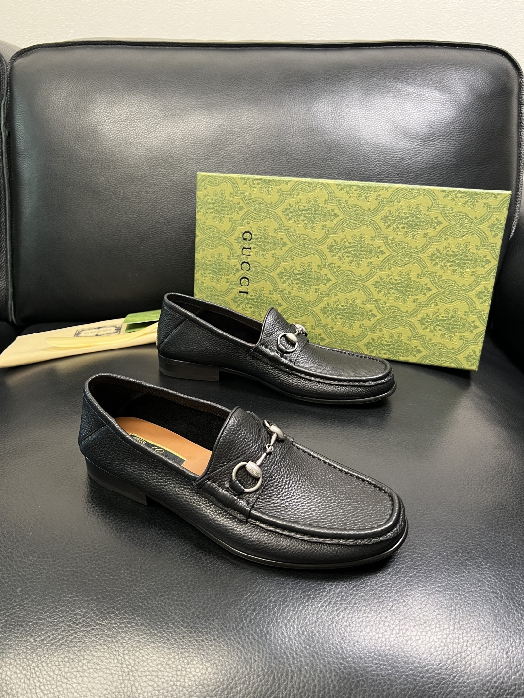 Gucci 顶级工艺品 古奇 皮鞋系列专柜同步 原厂配置，意大利进口原版牛皮，进口水染牛里 ，鞋底：原厂