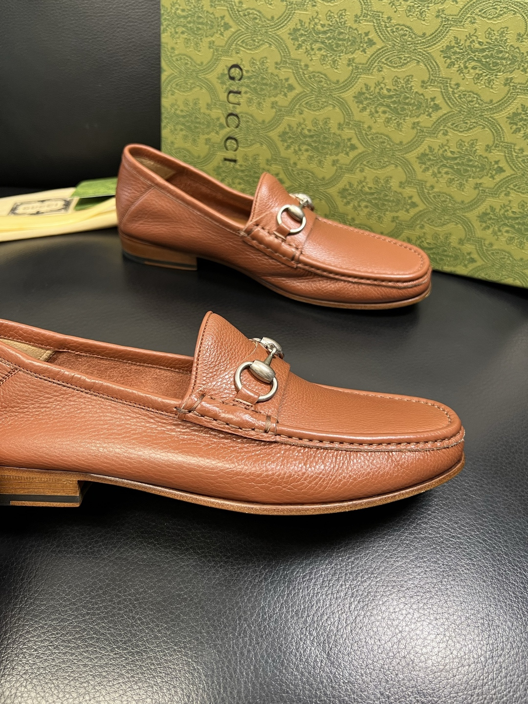 Gucci 顶级工艺品 古奇 皮鞋系列专柜同步 原厂配置，意大利进口原版牛皮，进口水染牛里 ，鞋底：原厂