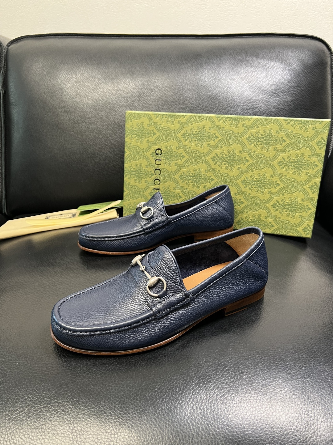 Gucci 顶级工艺品 古奇 皮鞋系列专柜同步 原厂配置，意大利进口原版牛皮，进口水染牛里 ，鞋底：原厂