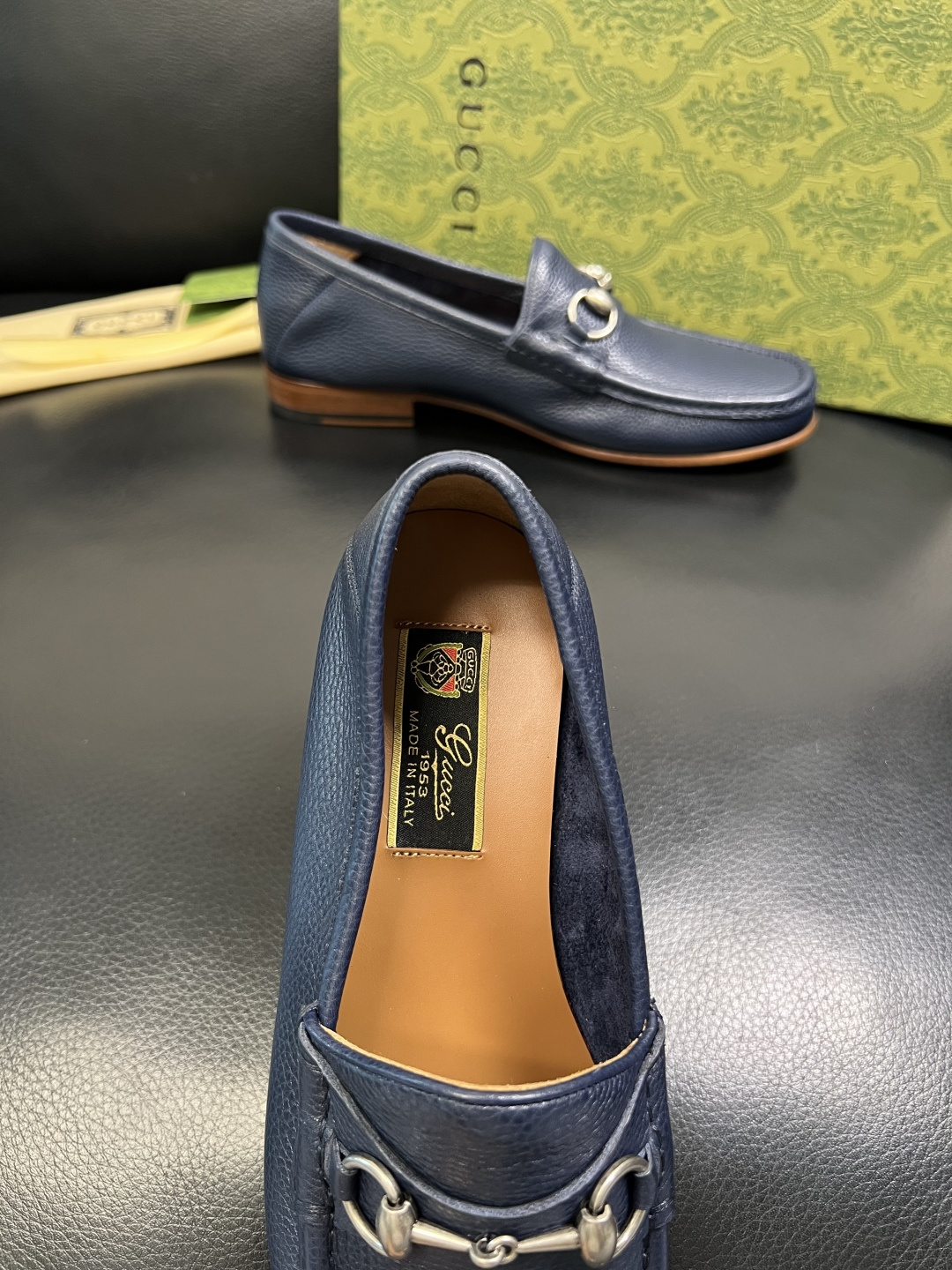 Gucci 顶级工艺品 古奇 皮鞋系列专柜同步 原厂配置，意大利进口原版牛皮，进口水染牛里 ，鞋底：原厂