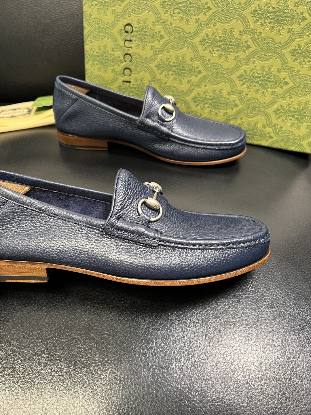 Gucci 顶级工艺品 古奇 皮鞋系列专柜同步 原厂配置，意大利进口原版牛皮，进口水染牛里 ，鞋底：原厂