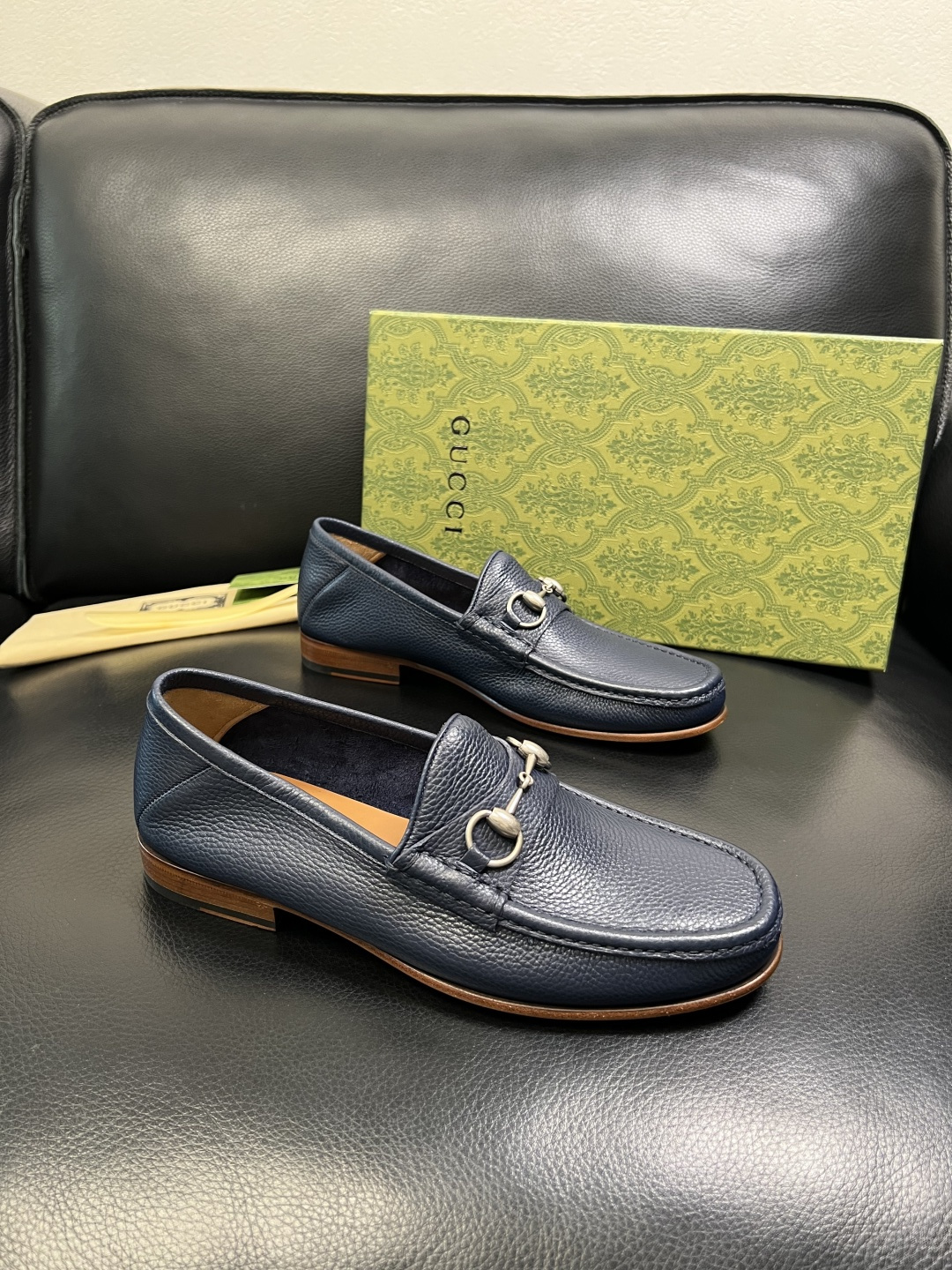 Gucci 顶级工艺品 古奇 皮鞋系列专柜同步 原厂配置，意大利进口原版牛皮，进口水染牛里 ，鞋底：原厂