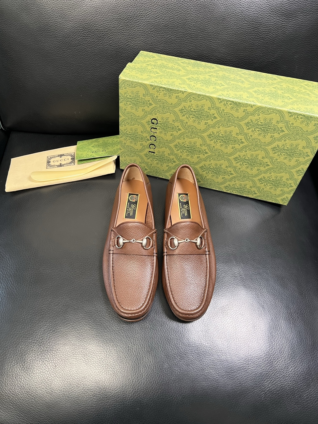Gucci 顶级工艺品 古奇 皮鞋系列专柜同步 原厂配置，意大利进口原版牛皮，进口水染牛里 ，鞋底：原厂