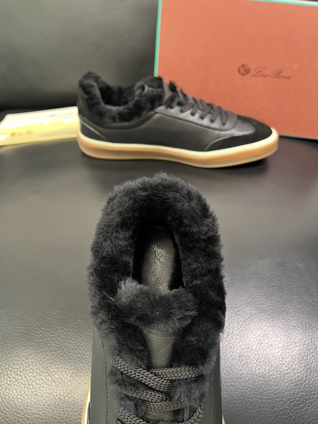 Loro piana 高品质 顶级工艺品 诺悠翩雅 新品专柜同步原厂配置，鞋面意大利进口牛皮面料，羔羊毛