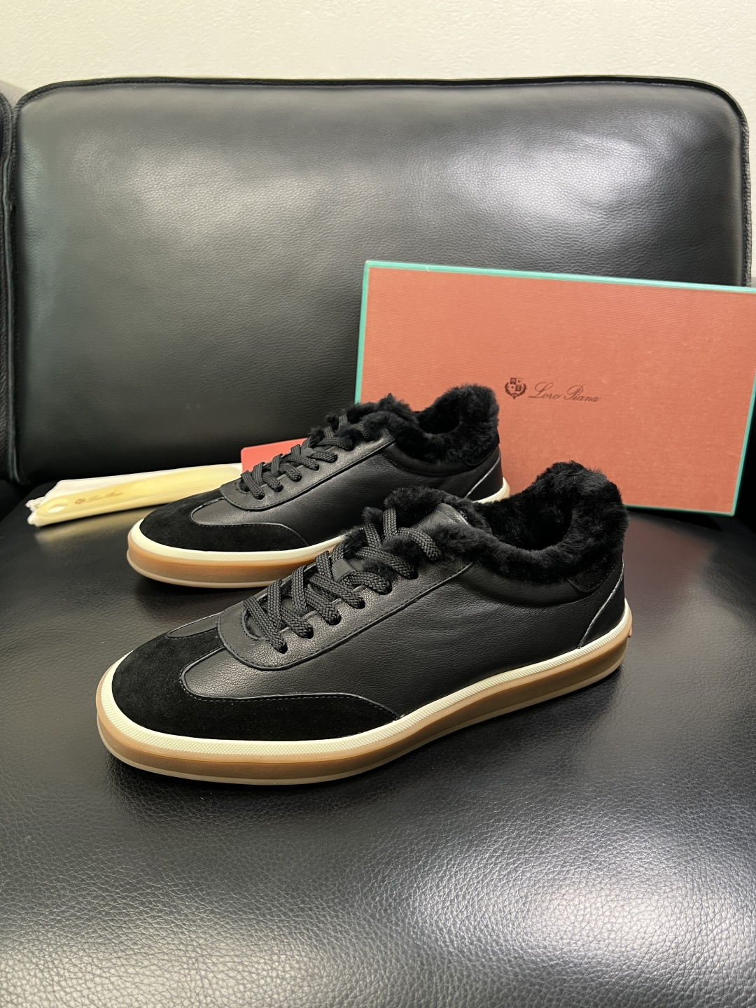 Loro piana 高品质 顶级工艺品 诺悠翩雅 新品专柜同步原厂配置，鞋面意大利进口牛皮面料，羔羊毛