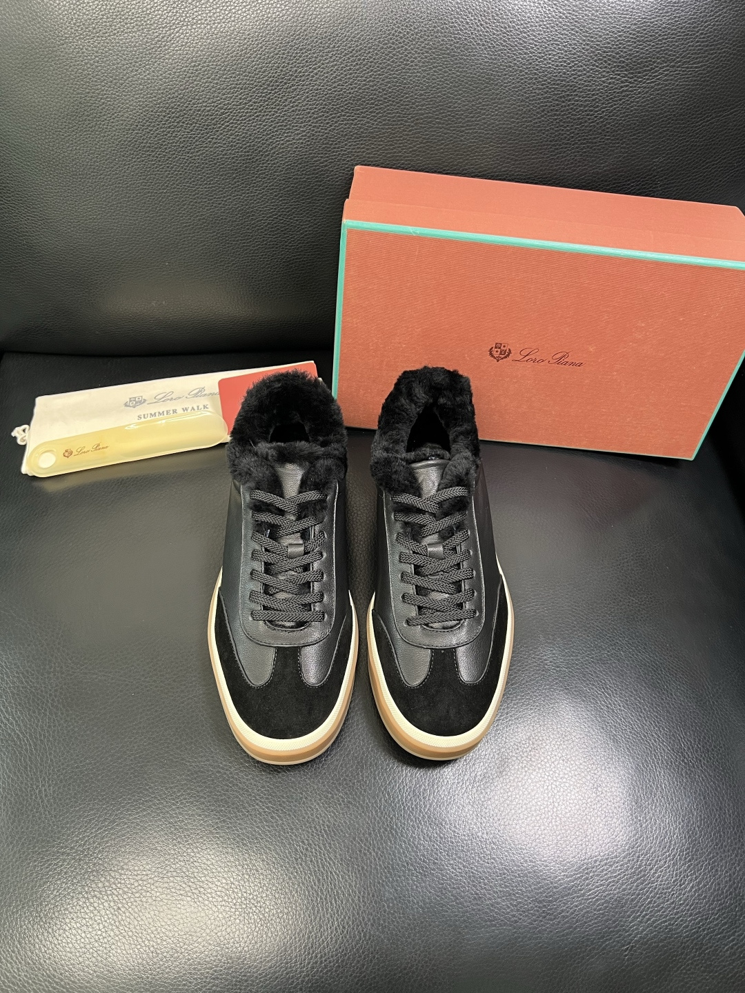 Loro piana 高品质 顶级工艺品 诺悠翩雅 新品专柜同步原厂配置，鞋面意大利进口牛皮面料，羔羊毛