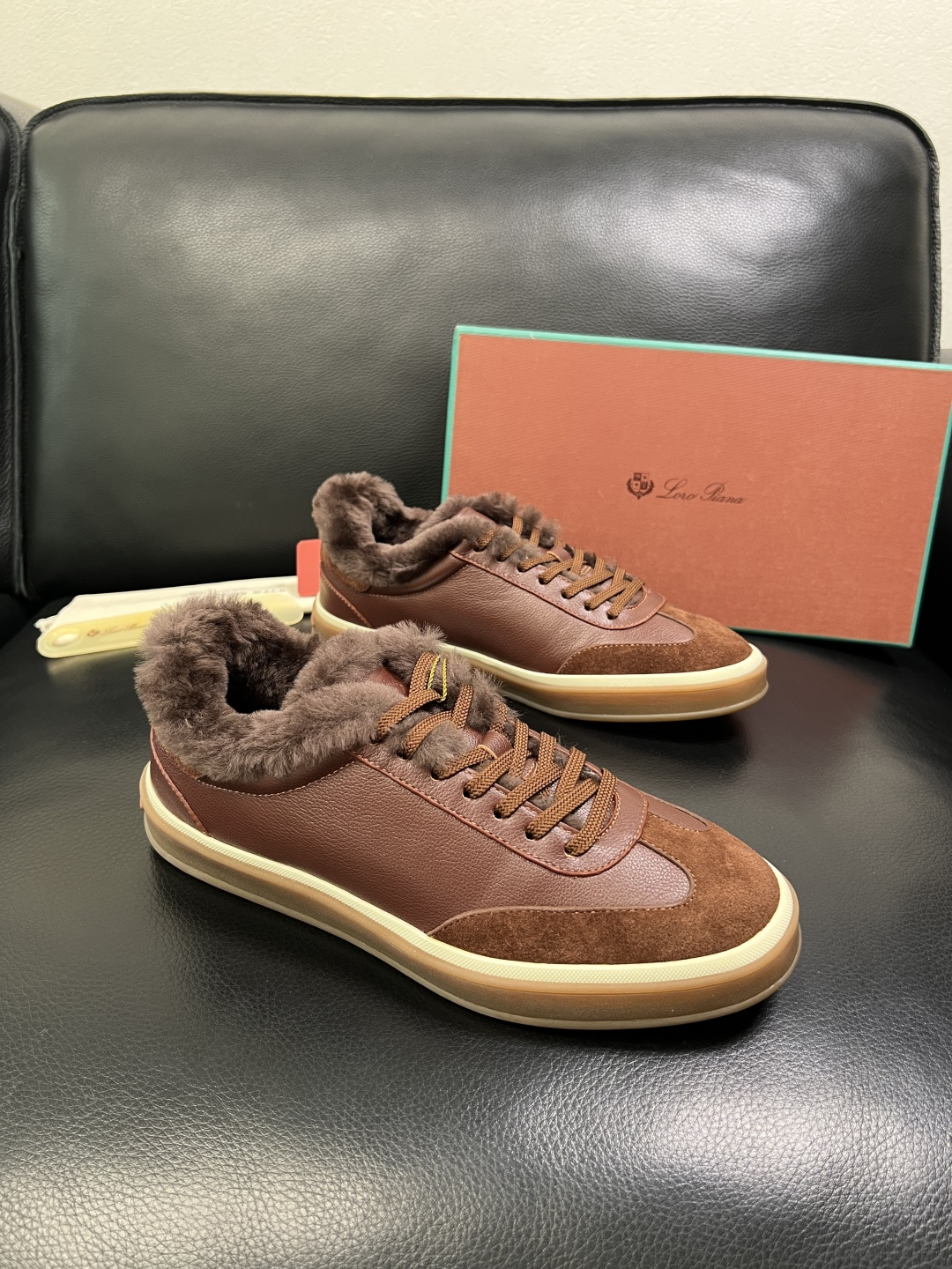 Loro piana 高品质 顶级工艺品 诺悠翩雅 新品专柜同步原厂配置，鞋面意大利进口牛皮面料，羔羊毛