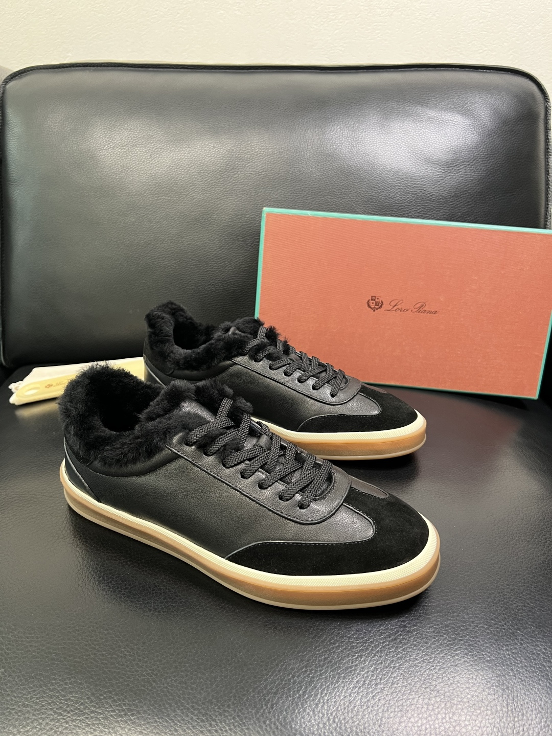 Loro piana 高品质 顶级工艺品 诺悠翩雅 新品专柜同步原厂配置，鞋面意大利进口牛皮面料，羔羊毛