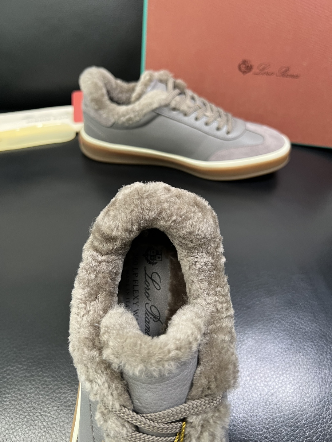 Loro piana 高品质 顶级工艺品 诺悠翩雅 新品专柜同步原厂配置，鞋面意大利进口牛皮面料，羔羊毛