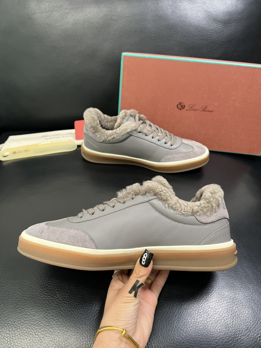 Loro piana 高品质 顶级工艺品 诺悠翩雅 新品专柜同步原厂配置，鞋面意大利进口牛皮面料，羔羊毛