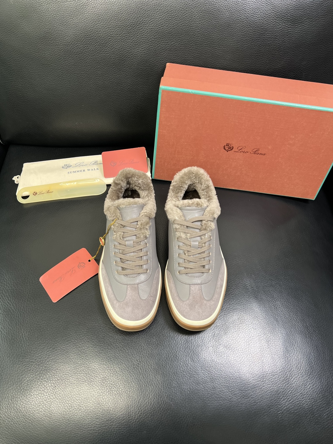 Loro piana 高品质 顶级工艺品 诺悠翩雅 新品专柜同步原厂配置，鞋面意大利进口牛皮面料，羔羊毛