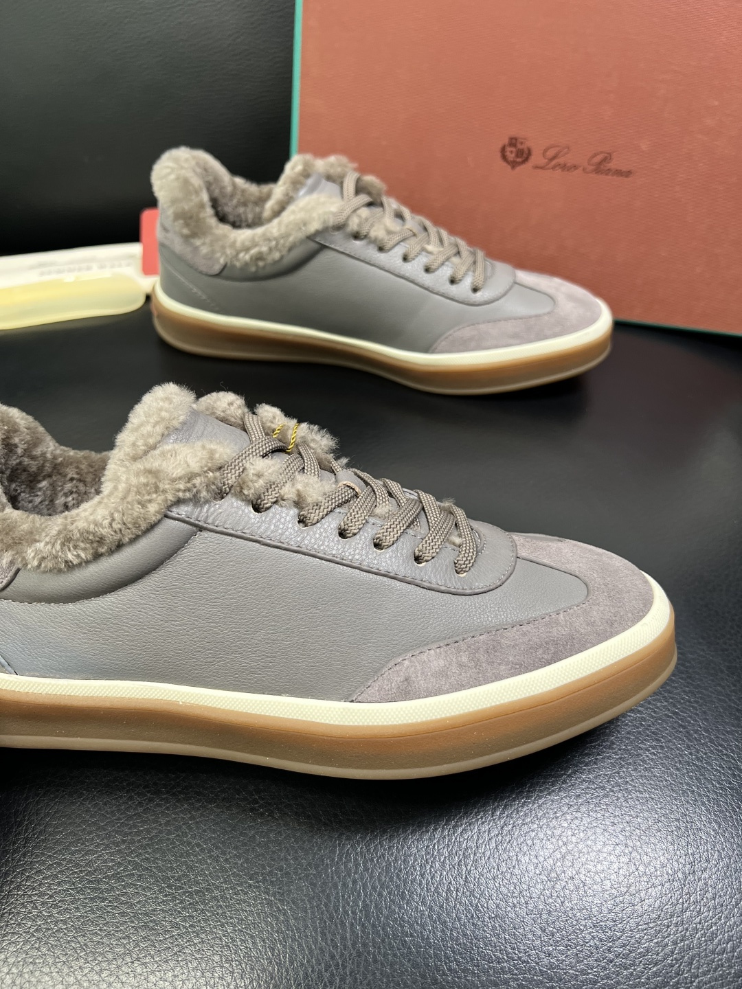 Loro piana 高品质 顶级工艺品 诺悠翩雅 新品专柜同步原厂配置，鞋面意大利进口牛皮面料，羔羊毛