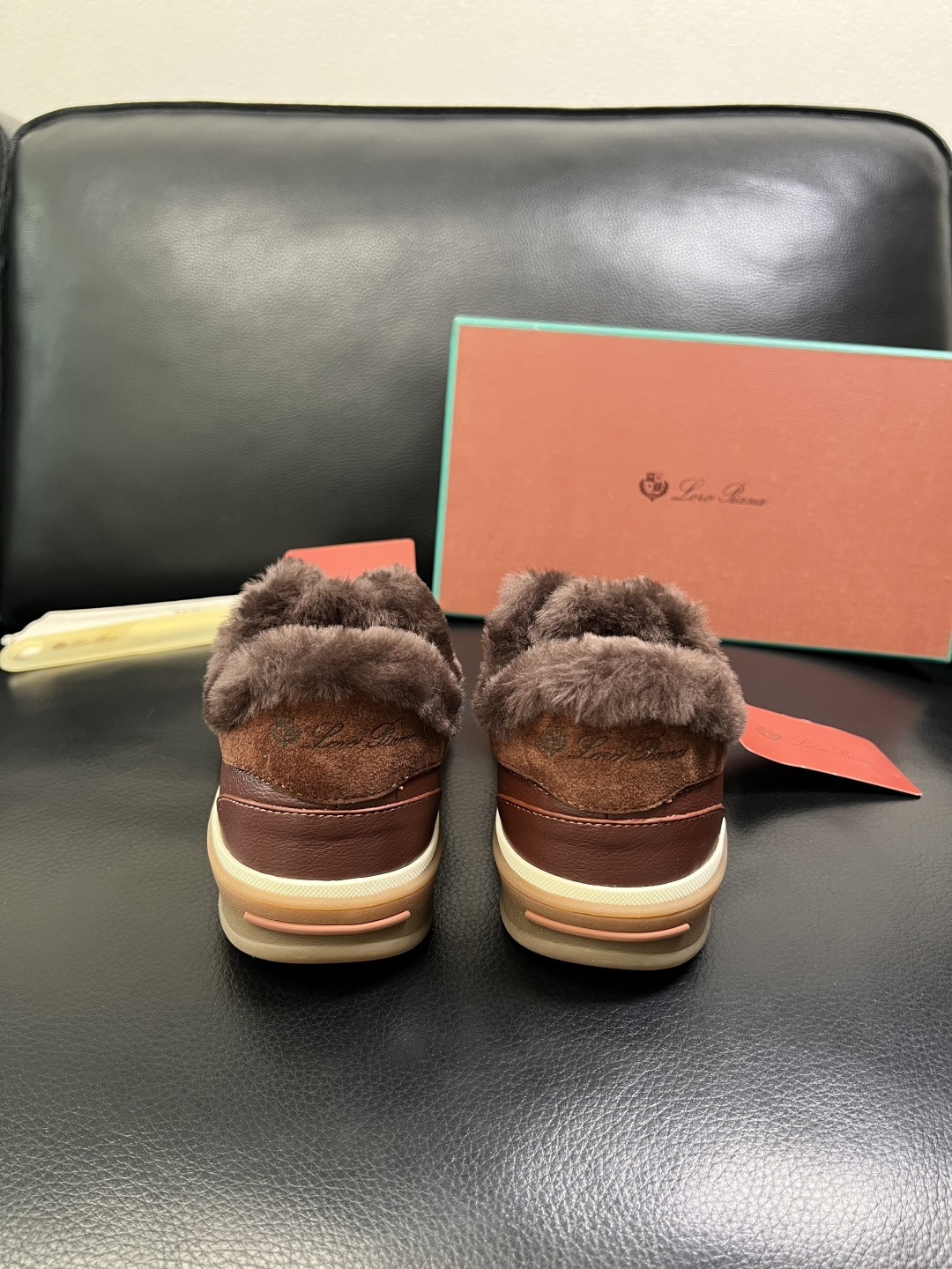 Loro piana 高品质 顶级工艺品 诺悠翩雅 新品专柜同步原厂配置，鞋面意大利进口牛皮面料，羔羊毛