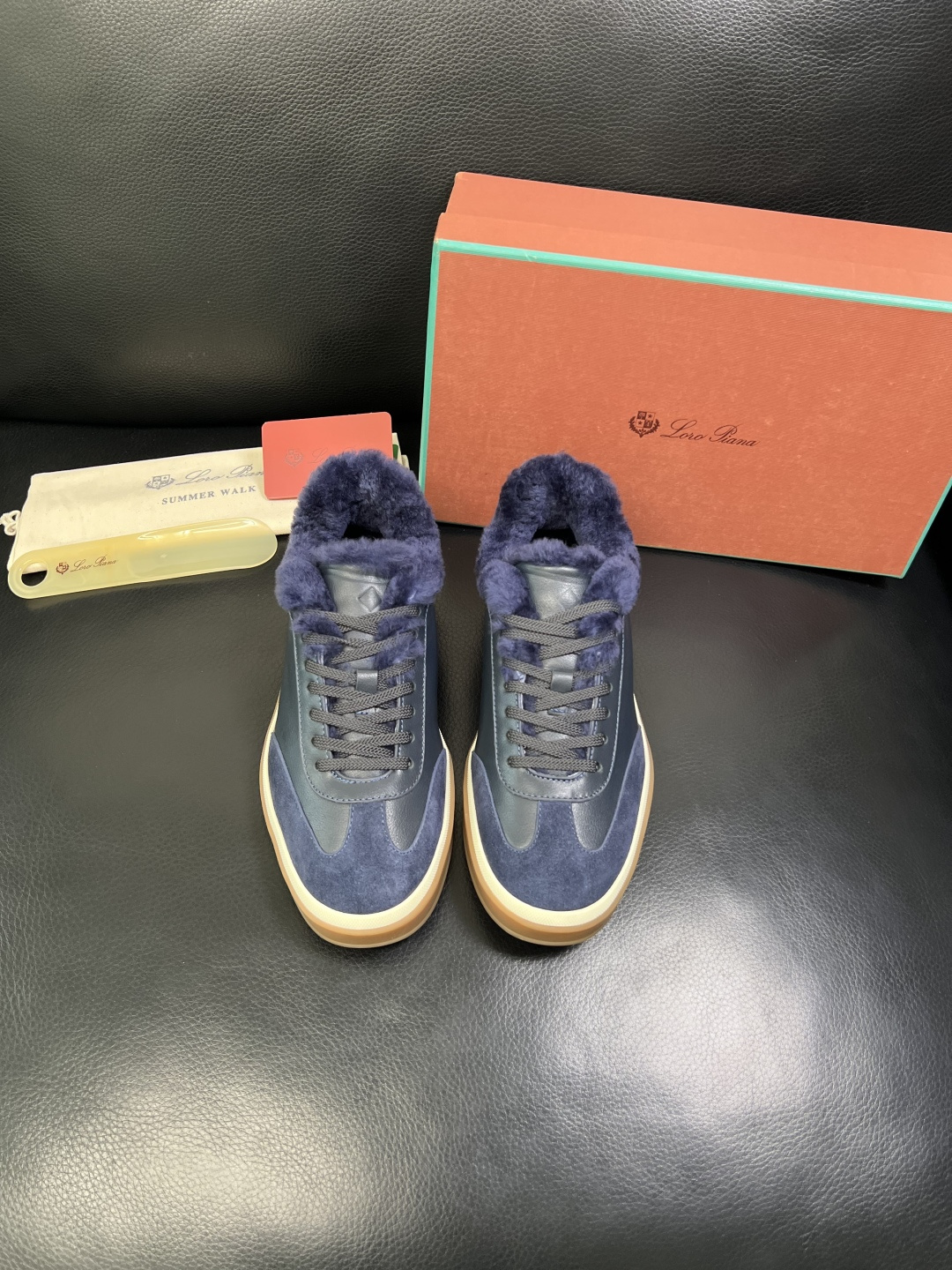 Loro piana 高品质 顶级工艺品 诺悠翩雅 新品专柜同步原厂配置，鞋面意大利进口牛皮面料，羔羊毛