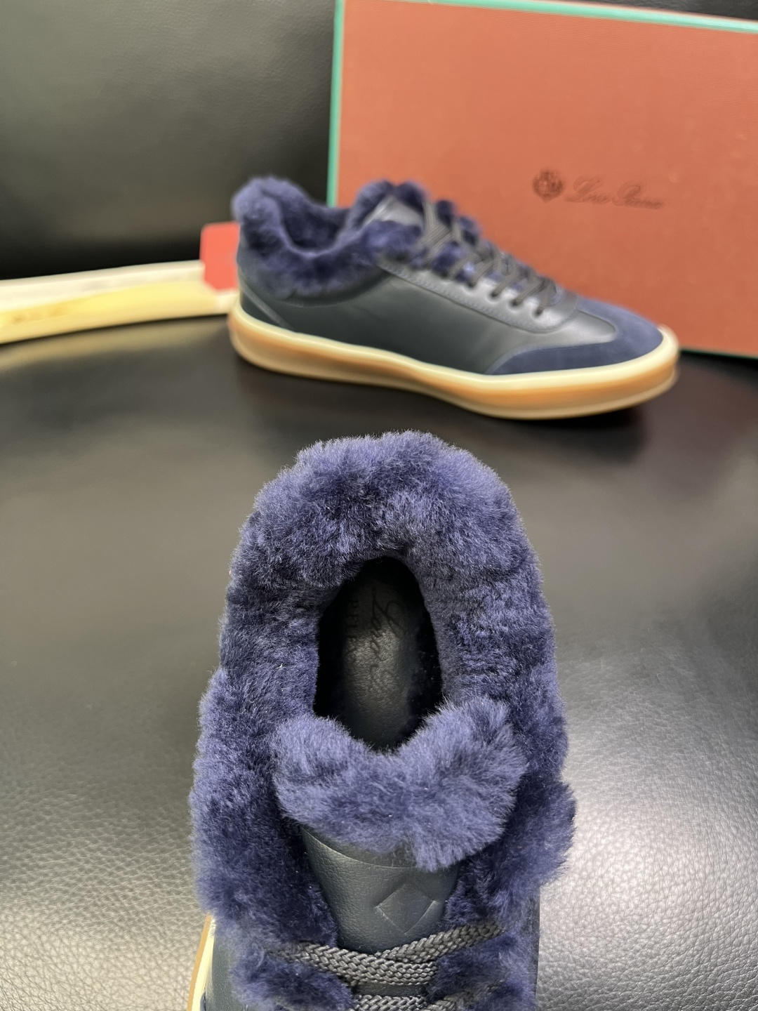 Loro piana 高品质 顶级工艺品 诺悠翩雅 新品专柜同步原厂配置，鞋面意大利进口牛皮面料，羔羊毛