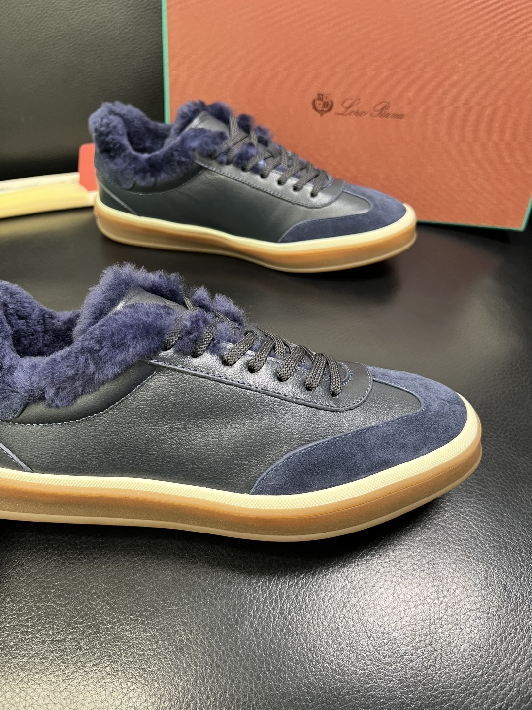 Loro piana 高品质 顶级工艺品 诺悠翩雅 新品专柜同步原厂配置，鞋面意大利进口牛皮面料，羔羊毛