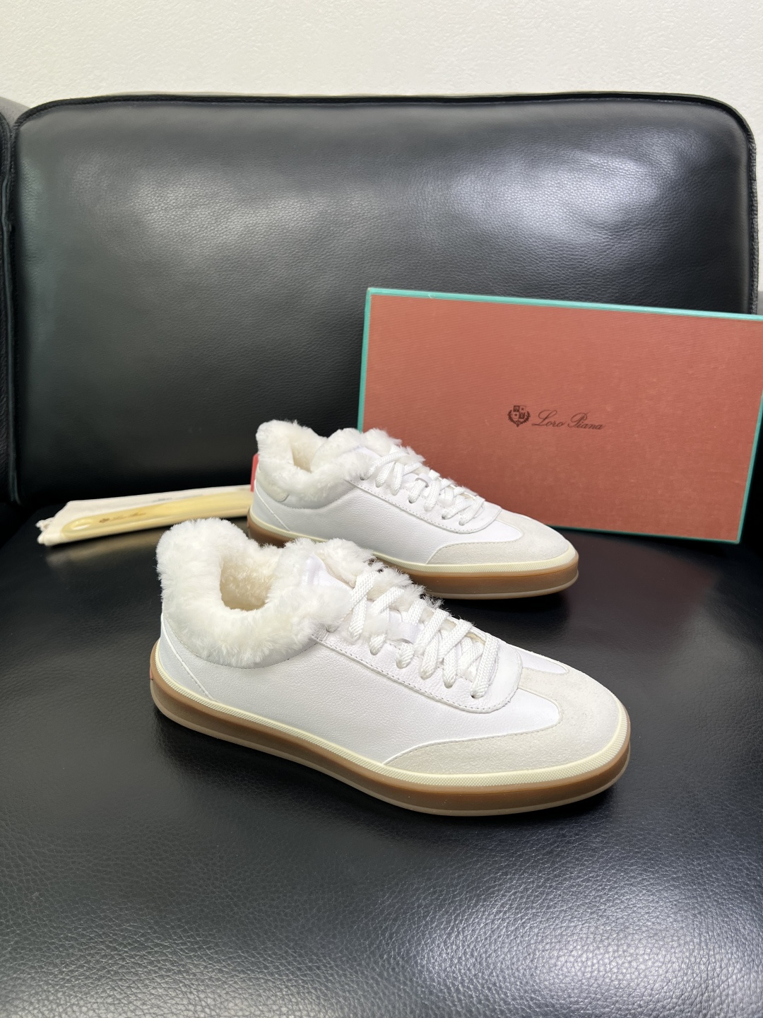 Loro piana 高品质 顶级工艺品 诺悠翩雅 新品专柜同步原厂配置，鞋面意大利进口牛皮面料，羔羊毛