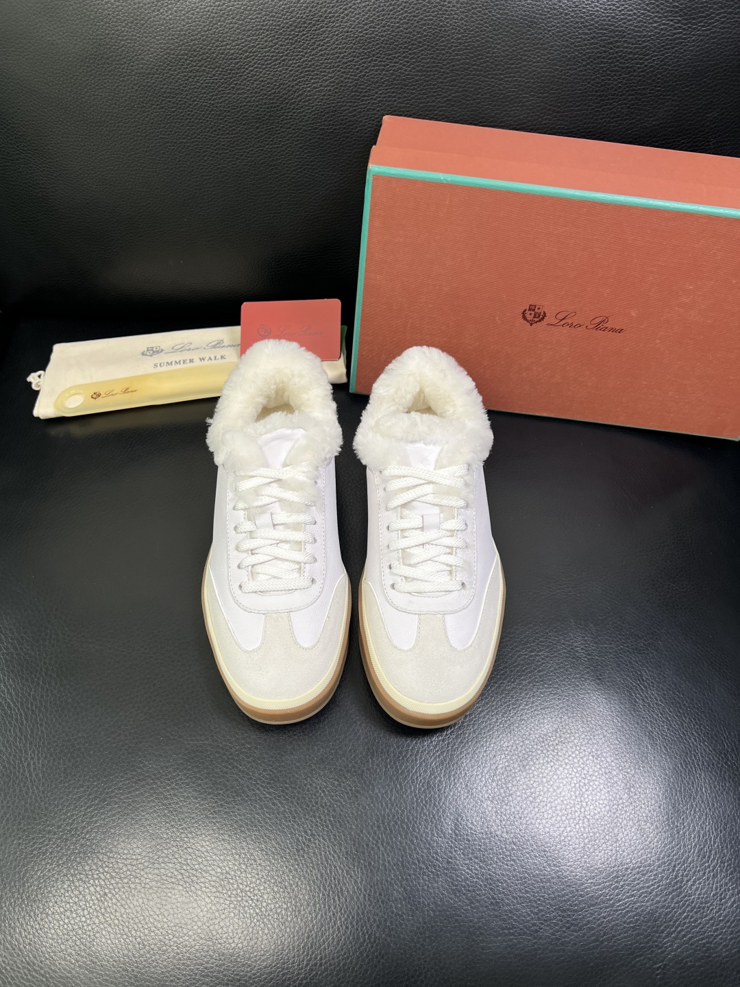 Loro piana 高品质 顶级工艺品 诺悠翩雅 新品专柜同步原厂配置，鞋面意大利进口牛皮面料，羔羊毛