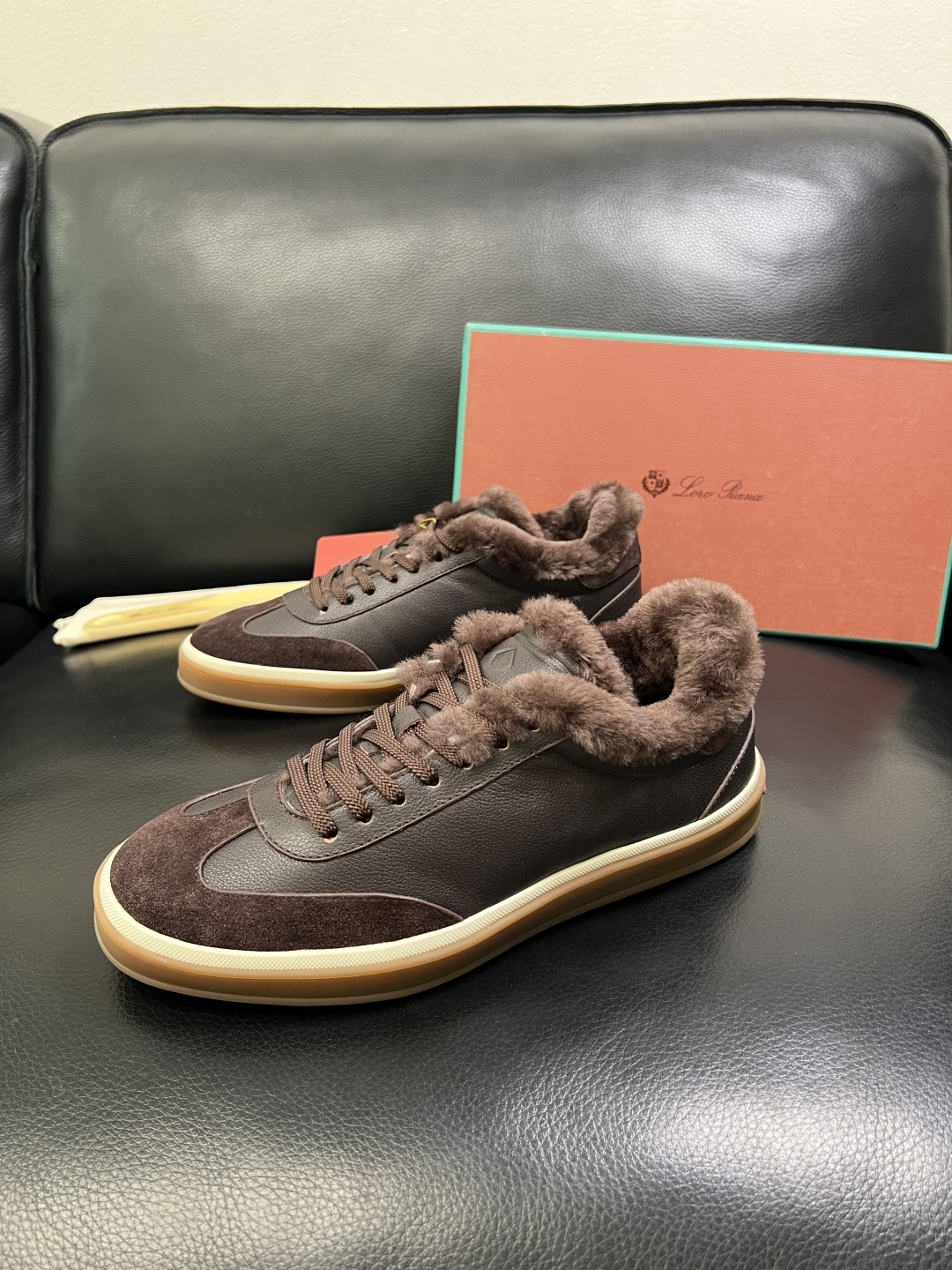 Loro piana 高品质 顶级工艺品 诺悠翩雅 新品专柜同步原厂配置，鞋面意大利进口牛皮面料，羔羊毛