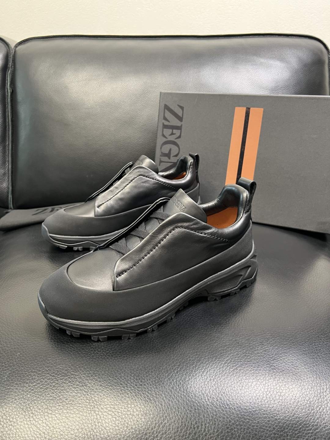 Zegna 高品质 顶级工艺品 杰尼亚 专柜新款原厂配置，意大利进口牛皮面料，进口牛里垫，透气舒适，鞋底