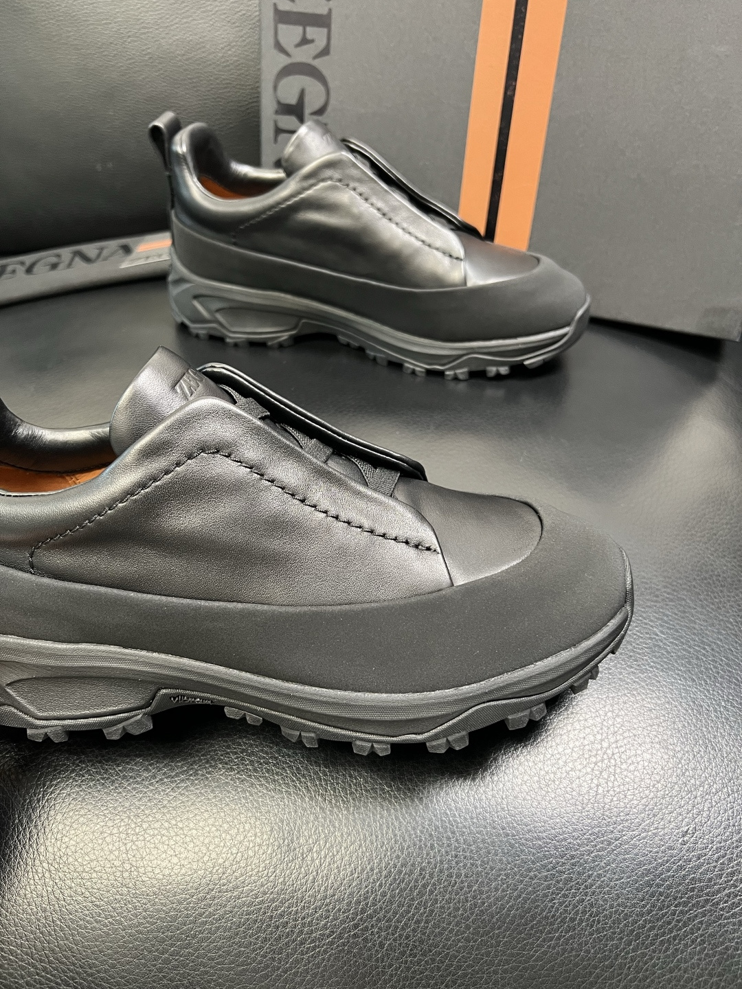 Zegna 高品质 顶级工艺品 杰尼亚 专柜新款原厂配置，意大利进口牛皮面料，进口牛里垫，透气舒适，鞋底