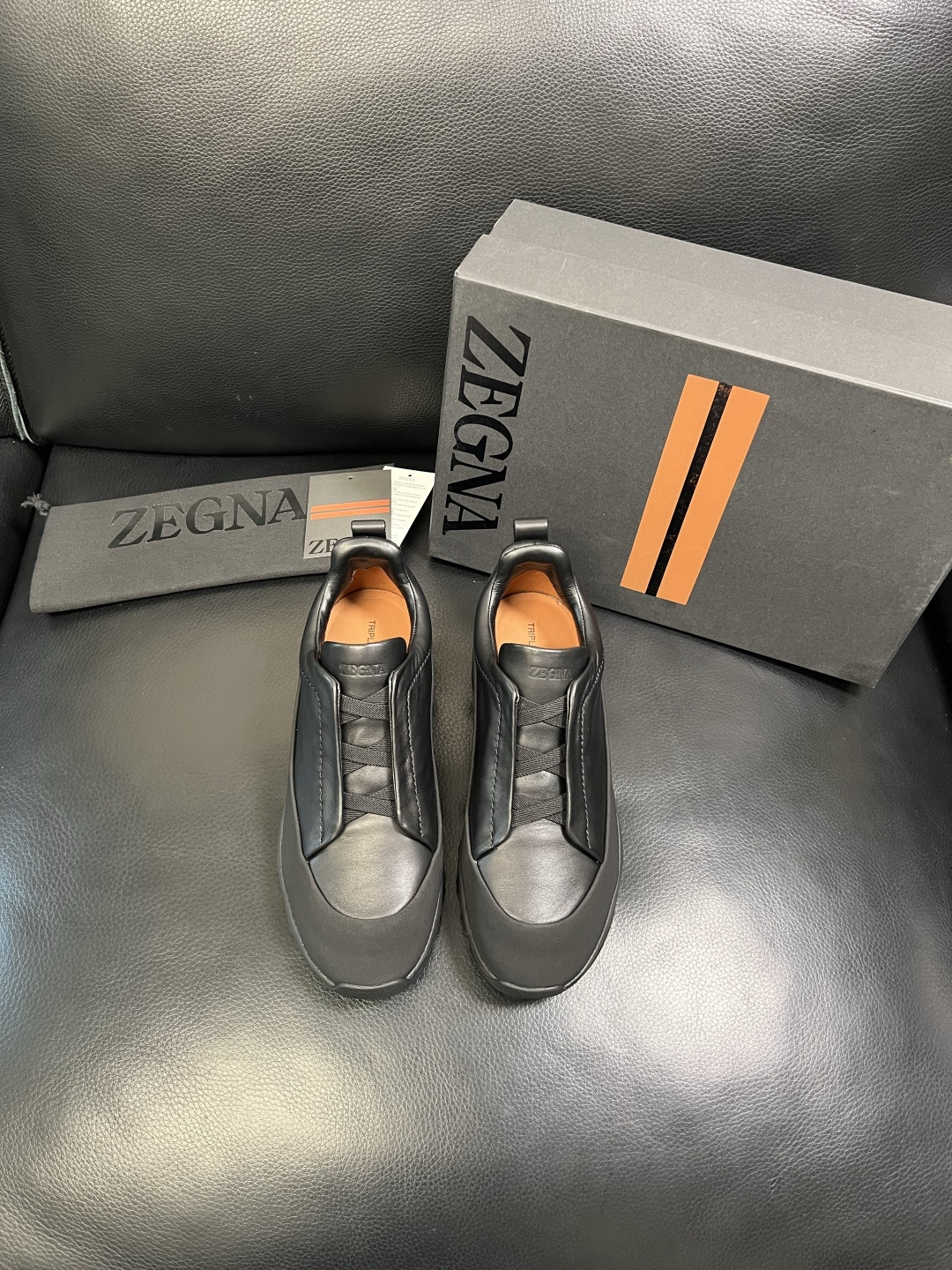 Zegna 高品质 顶级工艺品 杰尼亚 专柜新款原厂配置，意大利进口牛皮面料，进口牛里垫，透气舒适，鞋底