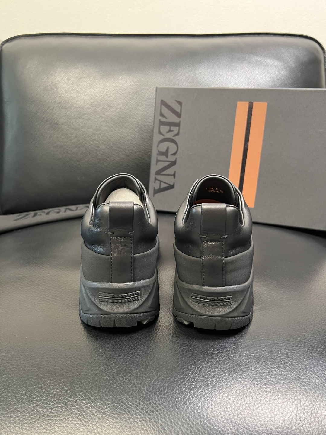 Zegna 高品质 顶级工艺品 杰尼亚 专柜新款原厂配置，意大利进口牛皮面料，进口牛里垫，透气舒适，鞋底