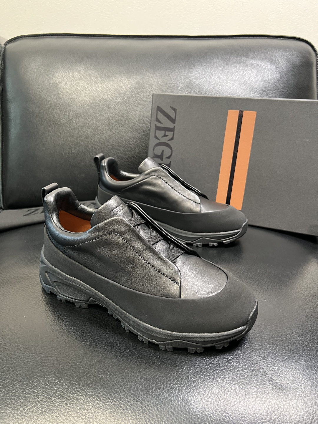 Zegna 高品质 顶级工艺品 杰尼亚 专柜新款原厂配置，意大利进口牛皮面料，进口牛里垫，透气舒适，鞋底