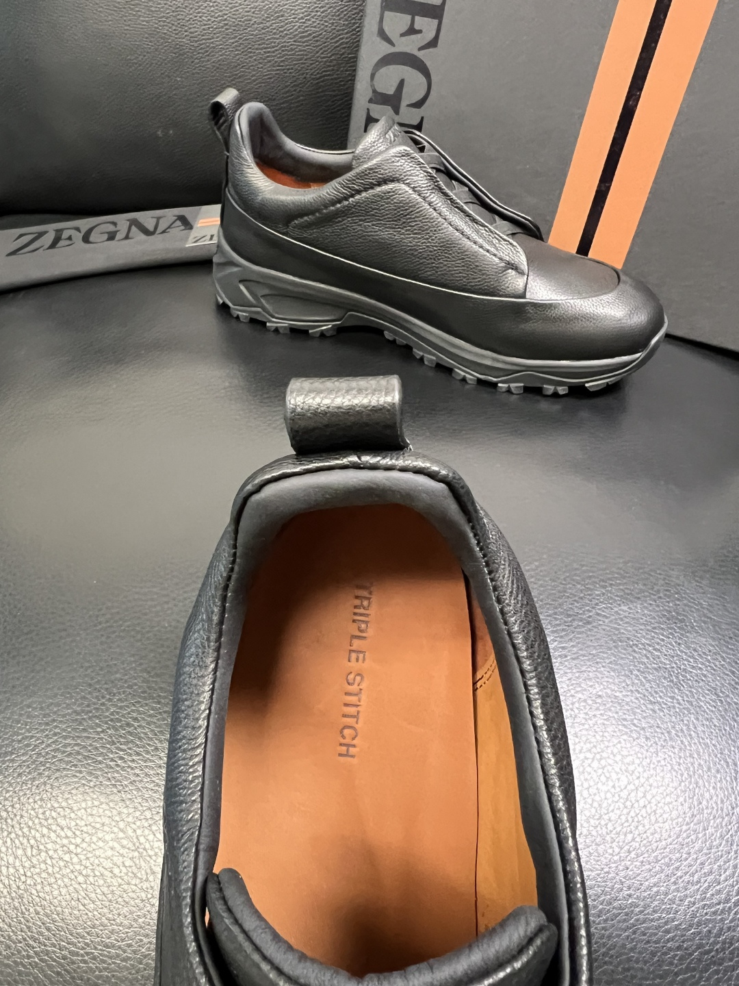 Zegna 高品质 顶级工艺品 杰尼亚 专柜新款原厂配置，意大利进口牛皮面料，进口牛里垫，透气舒适，鞋底